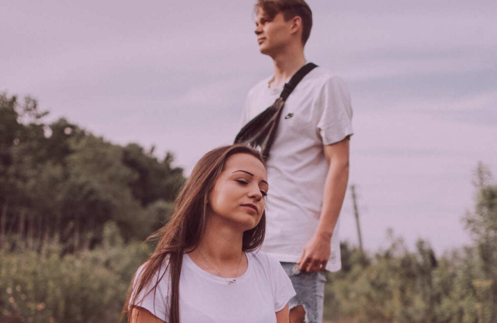 Should You Let Your Ex Be Friends with You? Here's What to Consider